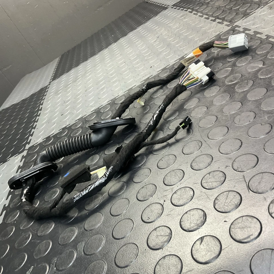 Lincoln MKX 2016-2018 maletero trasero izquierdo puerta levadiza arnés de cableado OEM Foto 2 de 4