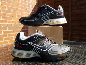 nike 180 trainers