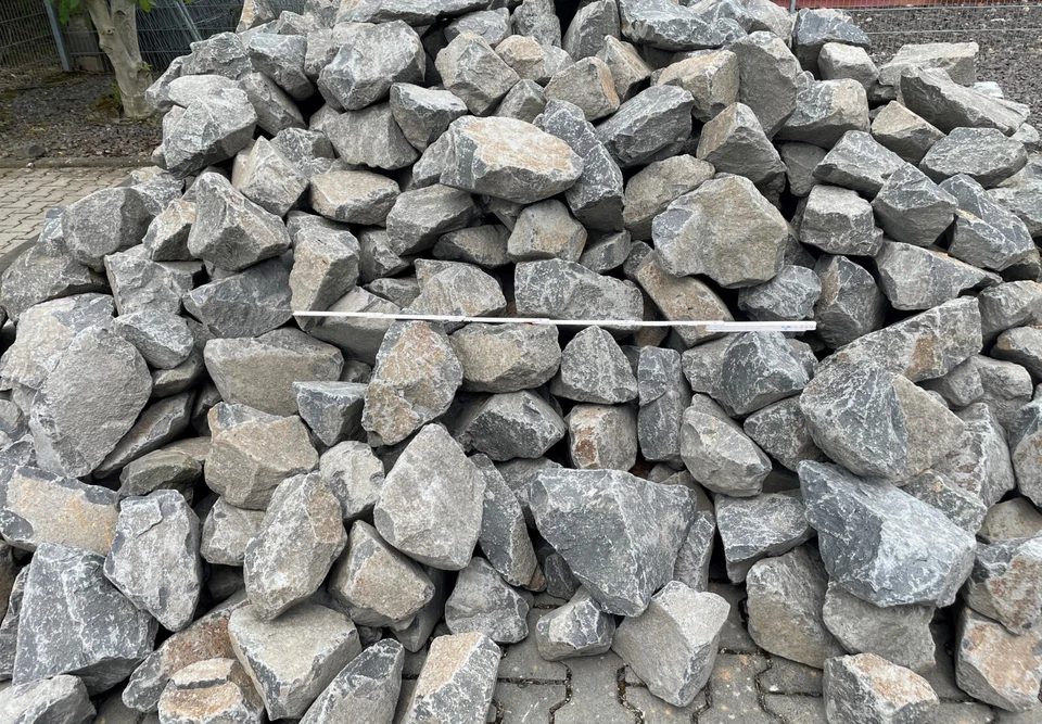 1000 kg Basalt Bruchsteine, Wasserbausteine ca. 10-40 cm / ca. 5-40 kg - Bild 4 von 4