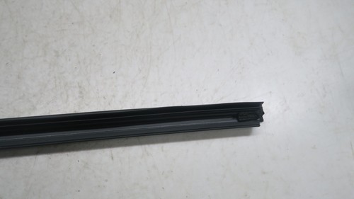 2017-2019 Infiniti QX30 OEM Right Front Door Window Felt Trim - Picture 8 of 9
