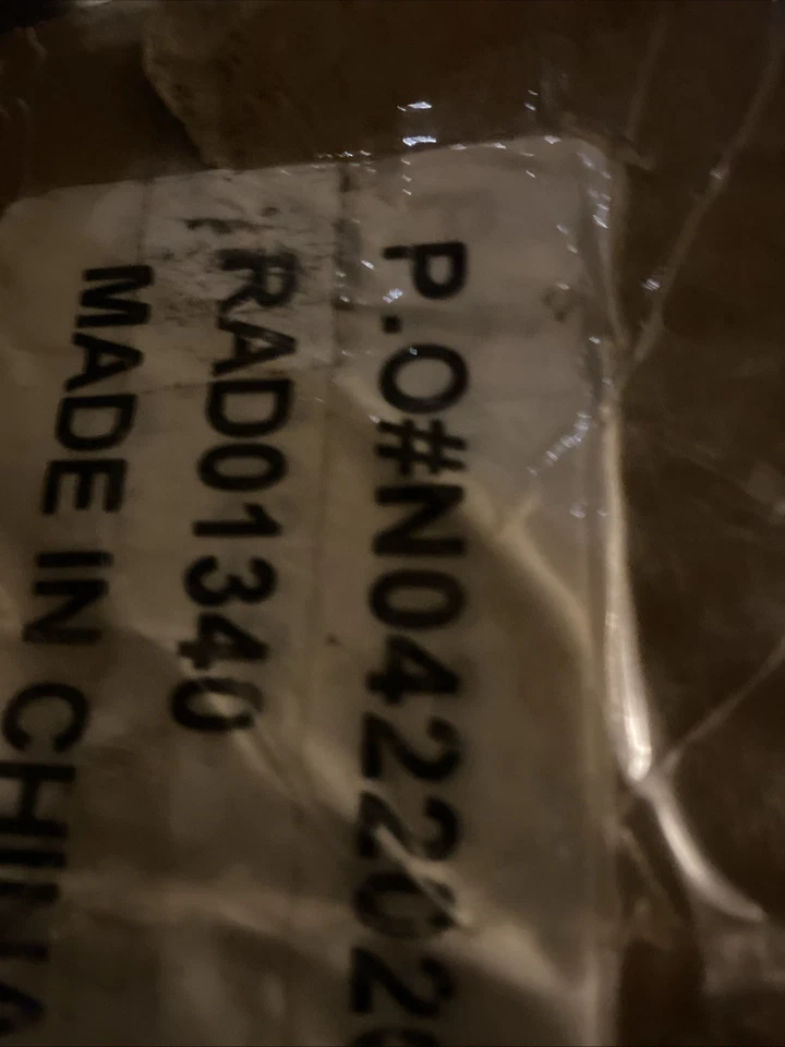 Radiador para un Jeep Cherokee 2007 a 2014 Foto 2 de 2