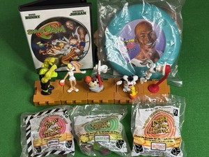 Space Jam Looney Tunes Vintage LOT of 10 Includes DVD McDonald’s Happy Meal Toys