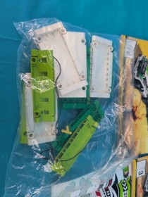 LEGO World Racers: Desert of Destruction (8864) Misc Bag, Manual 2&3, Stickers