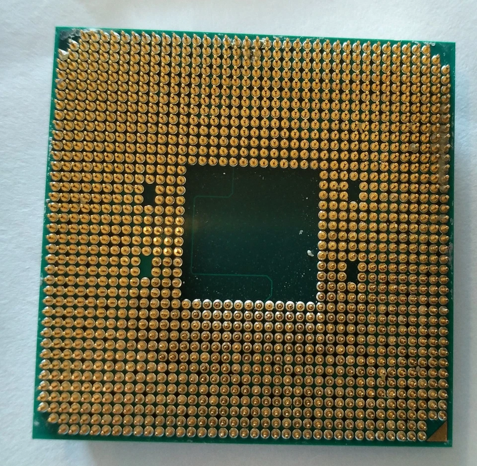 CPU AMD Ryzen 3 2200G 3.5GHz, Quad-core, Processore con GPU integrata - Immagine 4 di 4