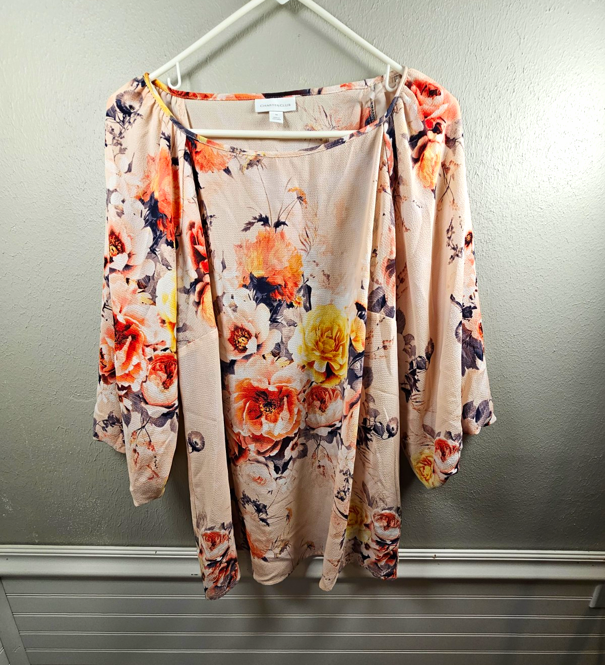 Women’s Plus 1X floral blouse beige orange yellow navy boat neck 3/4 sleeve