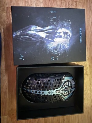 Finalmouse STARLIGHT-12 Phantom Gaming Mouse, Medium