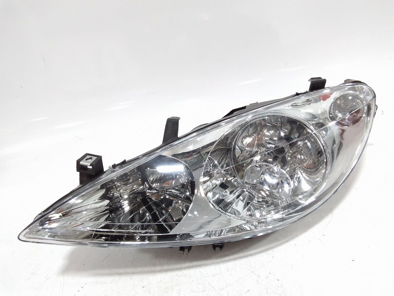Phare gauche Peugeot 307 Phase 1 pour modèles 2001 à 2005