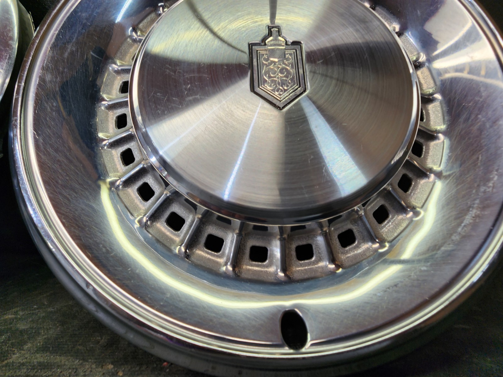 1981 1989 Chevy Monte Carlo Hubcap Pair Wheel Cover Chevrolet Rim 84 85 GM OEM