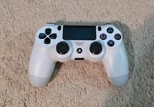 Sony PlayStation 4 DualShock Wireless Controller Glacier White