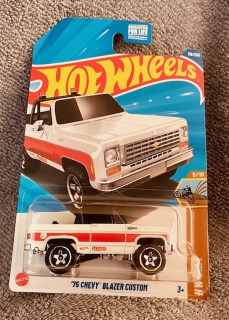 2025 Hot Wheels '75 Chevy Blazer Custom- White-NEW