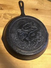 Vintage 1990's Lodge Cast Iron 3-Notch Wildlife Series Bass Skillet 10-1/2" EUC