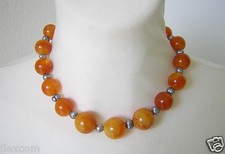 Sphère Chaîne Avec Eau Douce