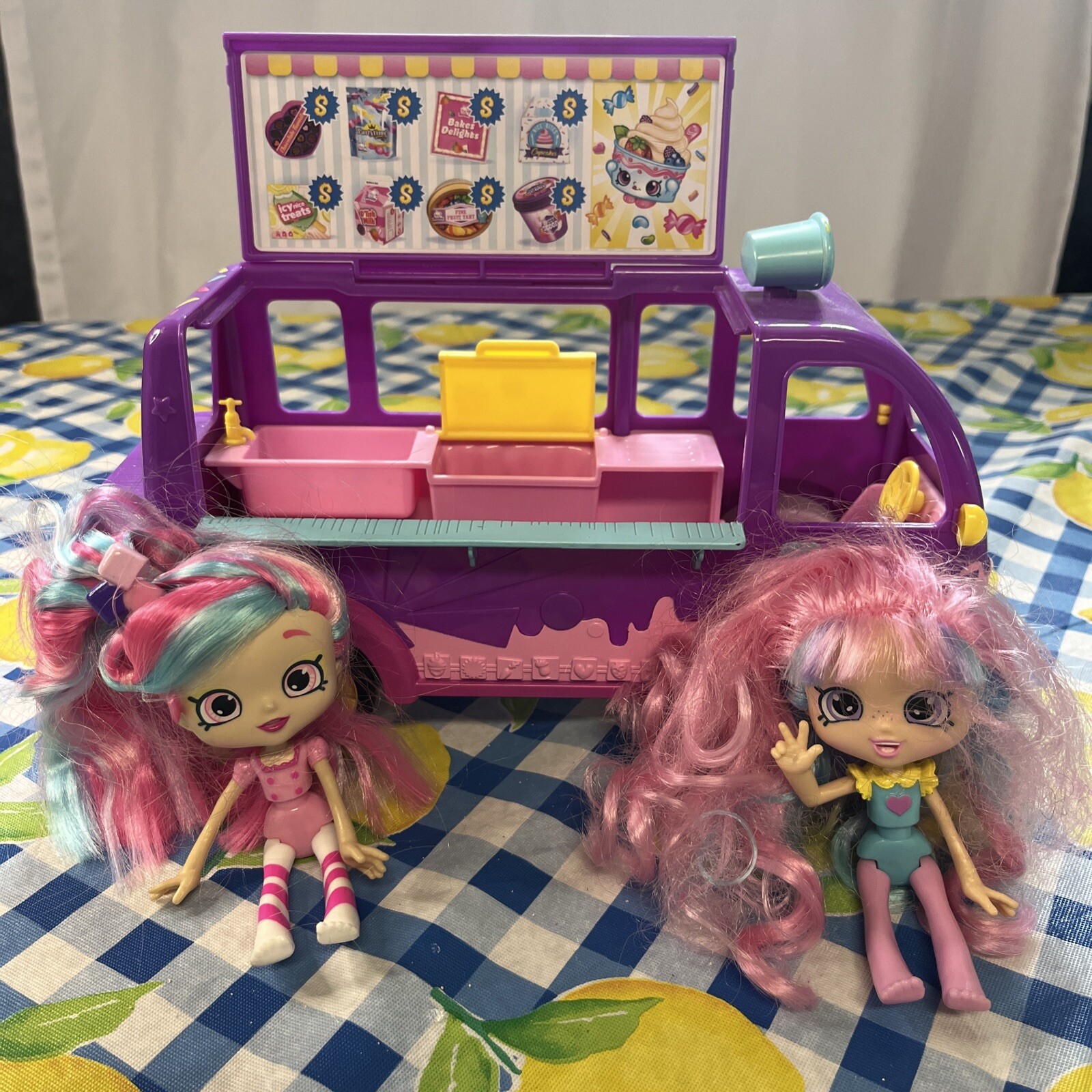 Shopkins Purple And Pink Ice Cream Van With 2 Poseable PVC Dolls
