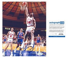 Charles Oakley Autographed Signed New York Knicks Autographed 8x10 Photo ACOA