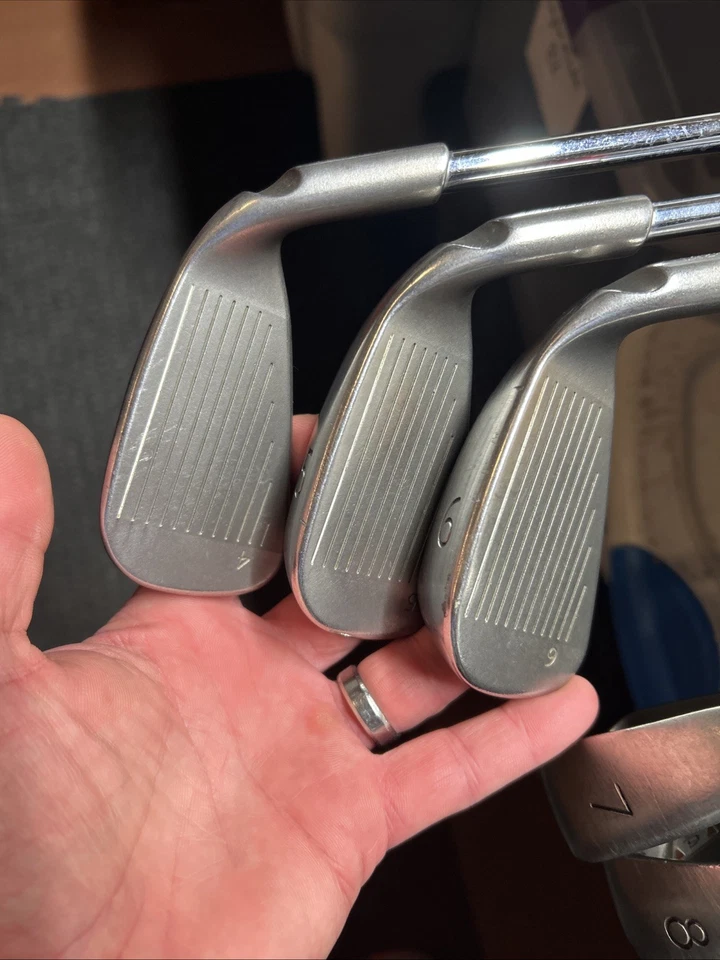 Ping G10 Iron Set LEFT HANDED 4-UW, SW Cushin AWT Steel Regular (37.5” 7 Iron) - Image 2 of 4