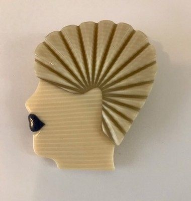 Original Vintage Lea Stein Paris Art Deco Profil Brosche gerippt Haarfächer Flapper