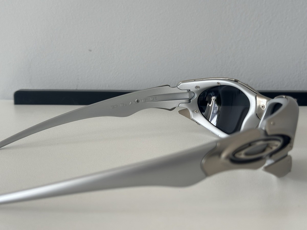 Oakley Vintage 90s Plate Sunglasses Silver Frame, Black Lenses