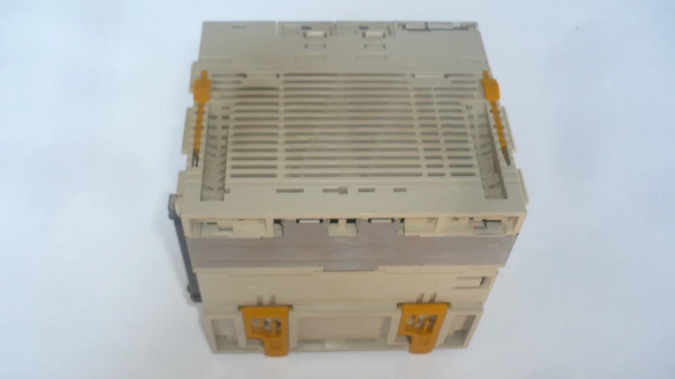 CQM1H-CPU51 Unita' centrale Omron Programmable Controller CPU Unit PLC Sysmac - Imagen 4 de 4