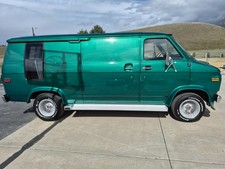 1975 Chevrolet G10 Van 