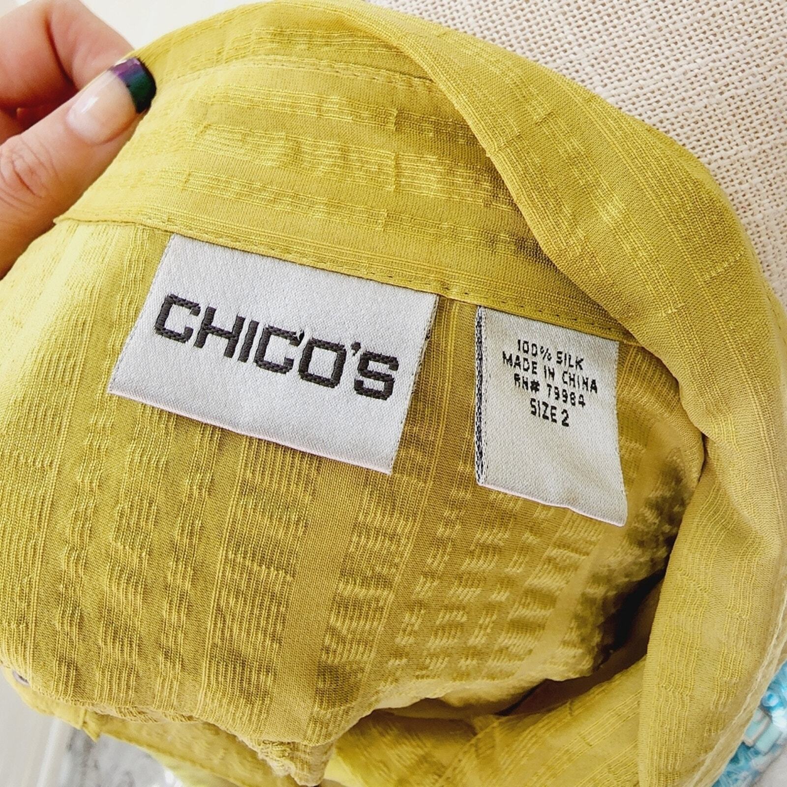 CHICOS SILK GREEN BUTTON DOWN WITH POCKETS SIZE 2… - image 2