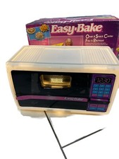 Easy-Bake Oven 1992  Comes In It  s Box And With All The Accessories 
