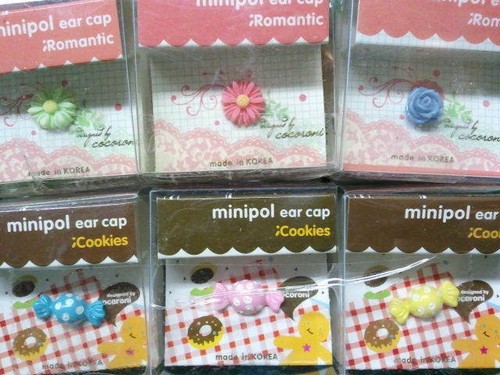 Dust Plug Ear Cap Phone Charm 6 Pc Assorted Flowers & Candy 3.5mm + FREE GIFT?a - 第 1/3 張圖片