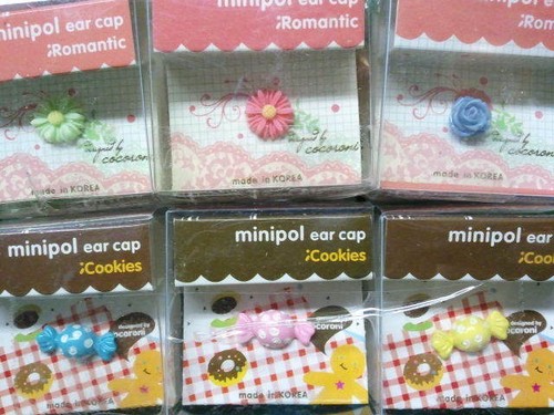 Dust Plug Ear Cap Phone Charm 6 Pc Assorted Flowers & Candy 3.5mm + FREE GIFT?a - Picture 1 of 3