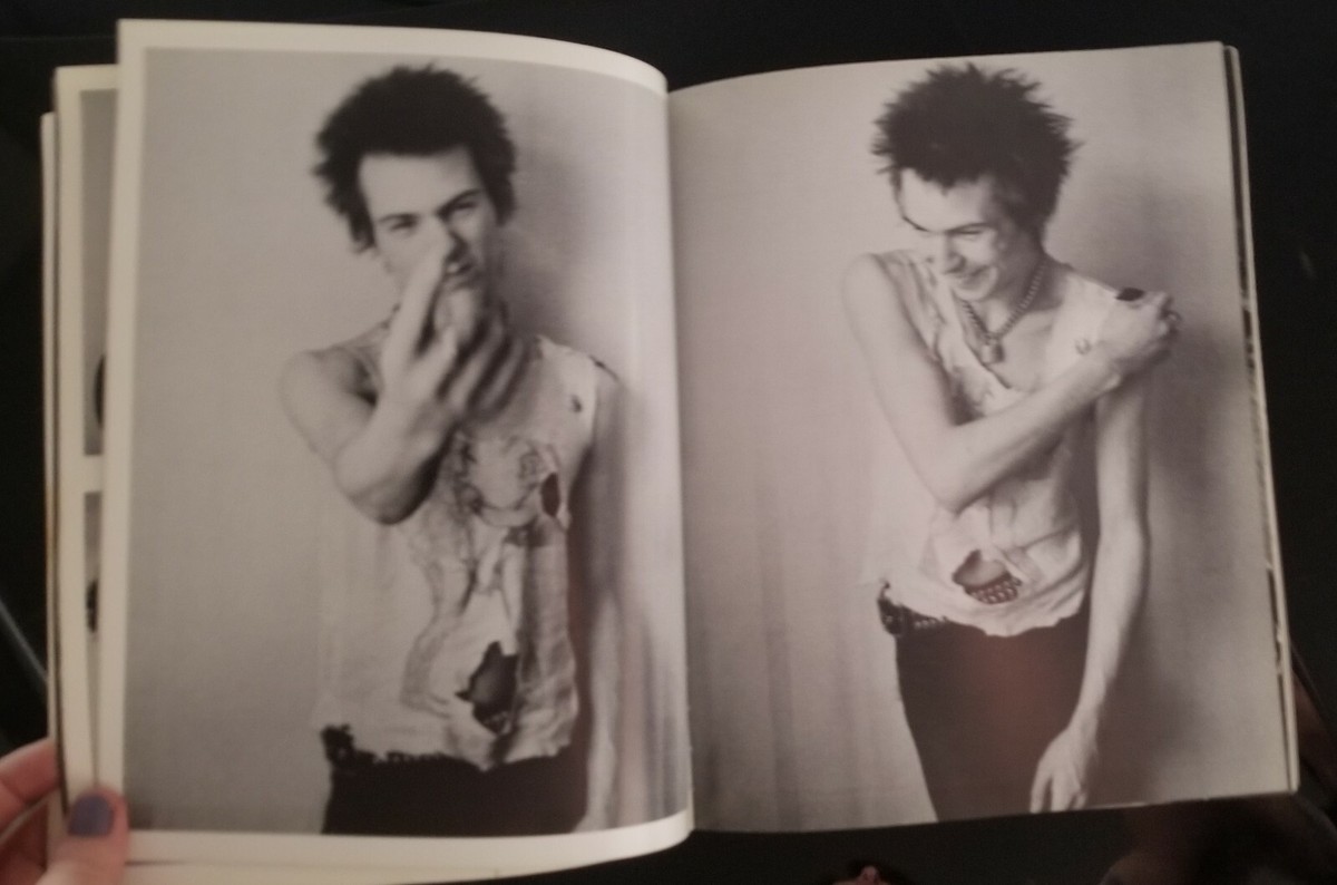 Destroy: A Photographic Archive of the Sex Pistols, 1977 By Dennis