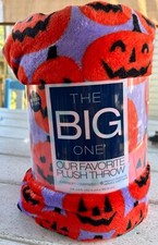 NWT The Big One Halloween Pumpkins oversized Plush blanket 5 ft X 6 ft orange