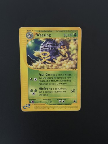 Pokemon Weezing (70) Expedition #70 Rare Normal English