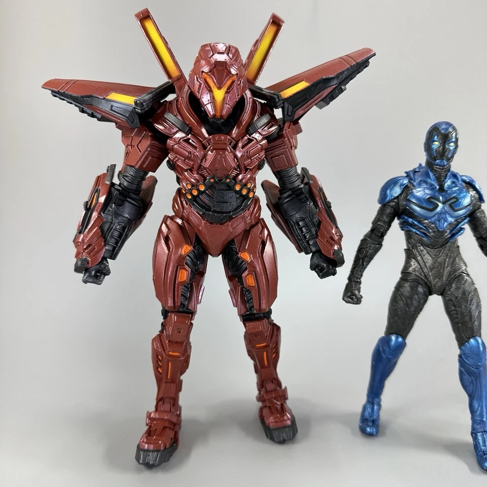 Figuras de acción McFarlane DC Multiverse Blue Beetle & Carapax Mega escala 7" película Foto 4 de 4