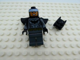 Lego BATMAN Dk Bluish Gray Suit, Black Mask, 2 Face Minifigure 7884 7886 7888