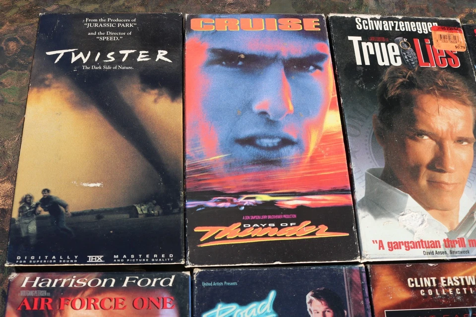 Lot of 8 Vintage VHS Tapes Movies Days of Thunder Road House - Image 4 of 4