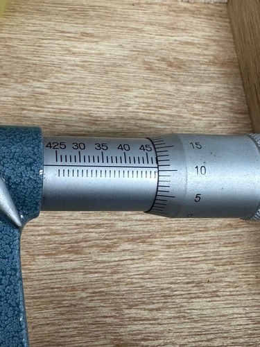 Mitutoyo Outside Micrometer  OM-450 (103-154) 425-450mm VG cond ship From JAPAN - Picture 3 of 12