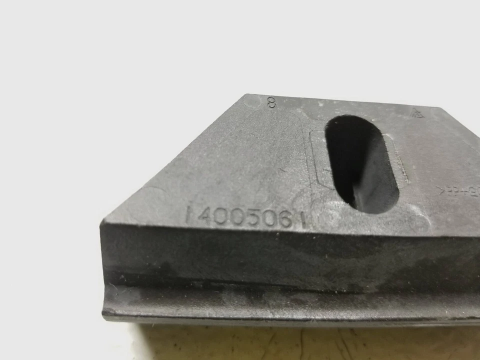 Par de retención de batería Cadillac CTS 2011-2014 CUPÉ 14005061 OEM Foto 3 de 4