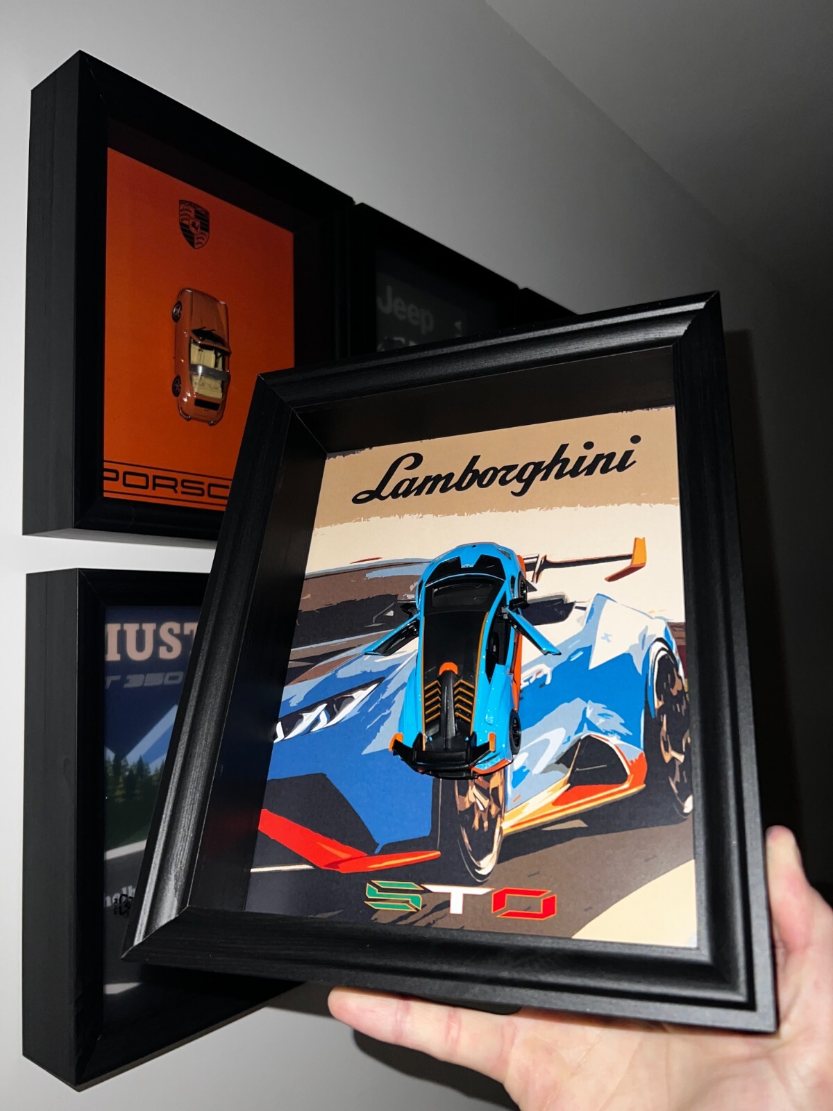 Cadre miniature Lamborghini Huracan STO 1/43 déco murale voiture