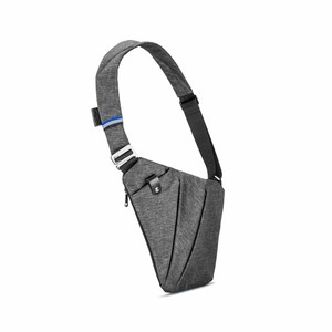 right shoulder sling bag