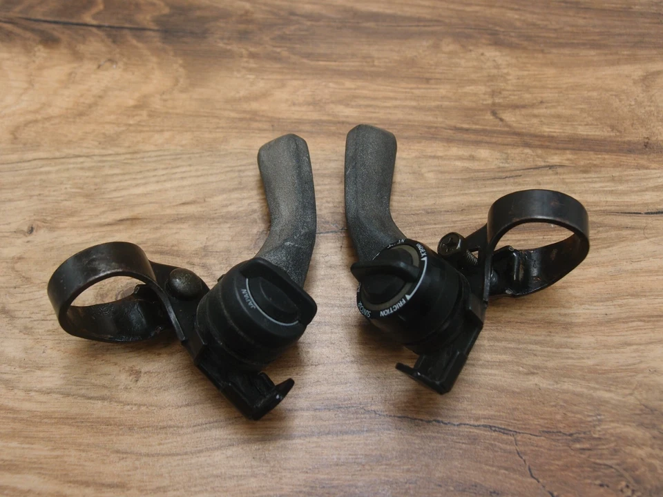 Juego de palanca de cambios MTB años 90 Suntour XCE Accushift 3 x6 velocidades hecho en Japón Foto 2 de 4