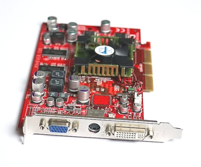 NVIDIA MS-8948 GeForce FX5700 128MB DVI VGA S-Video AGP Grafikkarte PC Computer