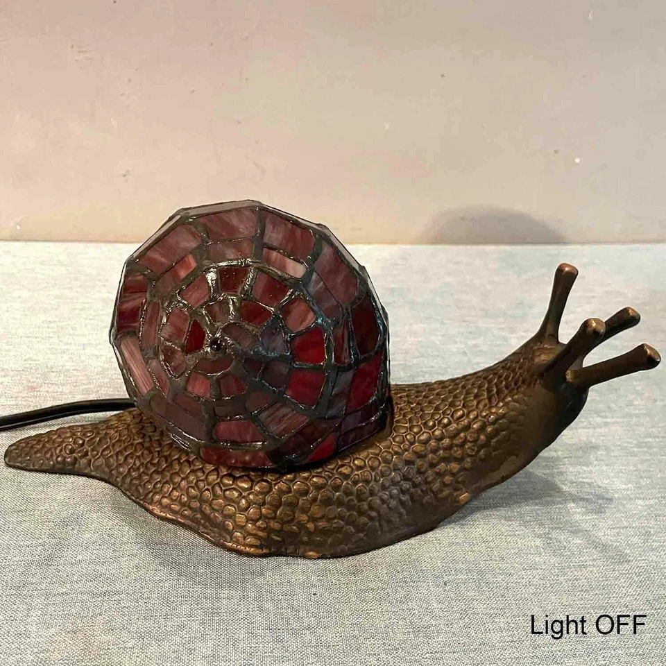 L10989 Lámpara de mesa con acento de vidrieras estilo Tiffany Land Snail para decoración del hogar ( Foto 4 de 4