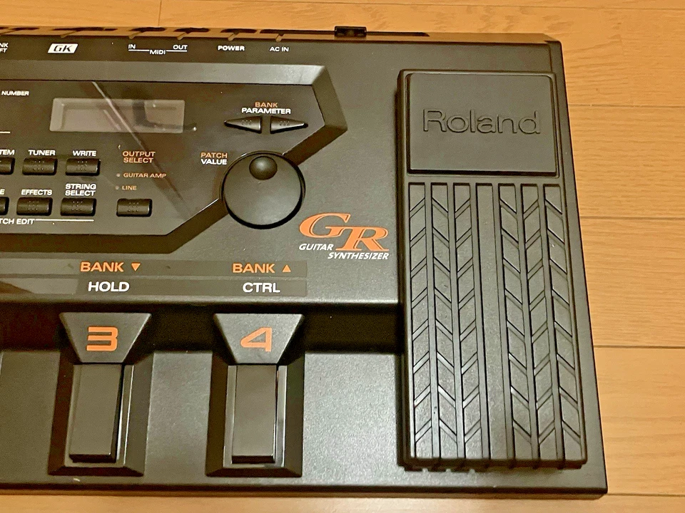 Roland GR-33 Guitar Synthesizer With Adapter Made in Japan Multi Effects Used - Image 4 of 4