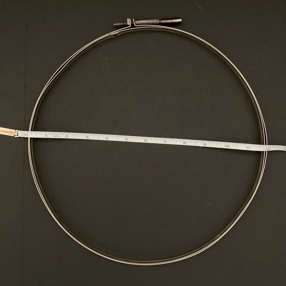 Vintage Metal Embroidery Hoops Lot 14 Mixture Round & Oval ONE Oval Display Hoop - Image 3 of 4