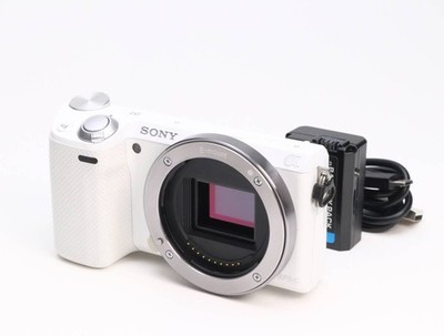 SONY α NEX-5R Body, White, Shutter Count: 2,310