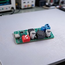 Adjustable Power Supply 1.8V To 18V Output Range Efficient Heat Dissipation