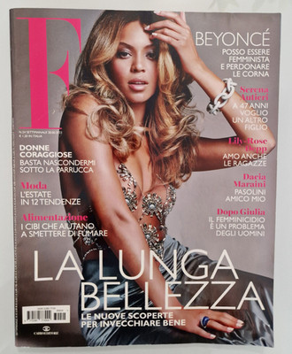 Beyoncé/ Lily-Rose Depp -Av ery rare newspaper from Italy 2023 ( Full magazine )