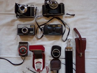 Konvolut alte Fotoapparate und Zubehör