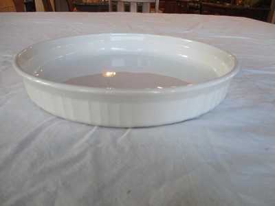 Corning Corelle French White 10 '' Round Quiche Baking Dish F-3-B  Excellent USA