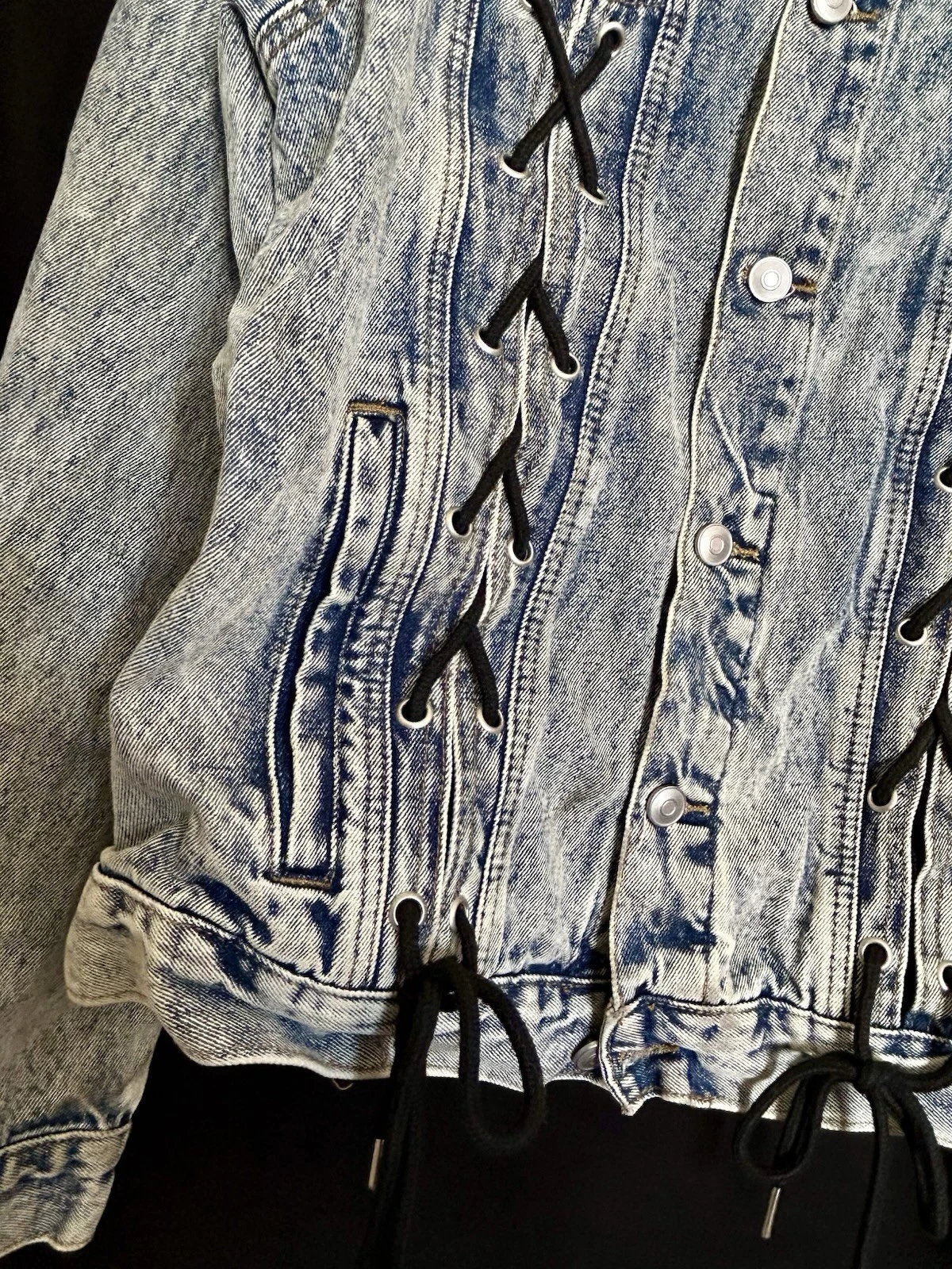 Forever 21 men’s  Blue Denim Jacket Lace-Up Sides Button Front Pockets  image 4