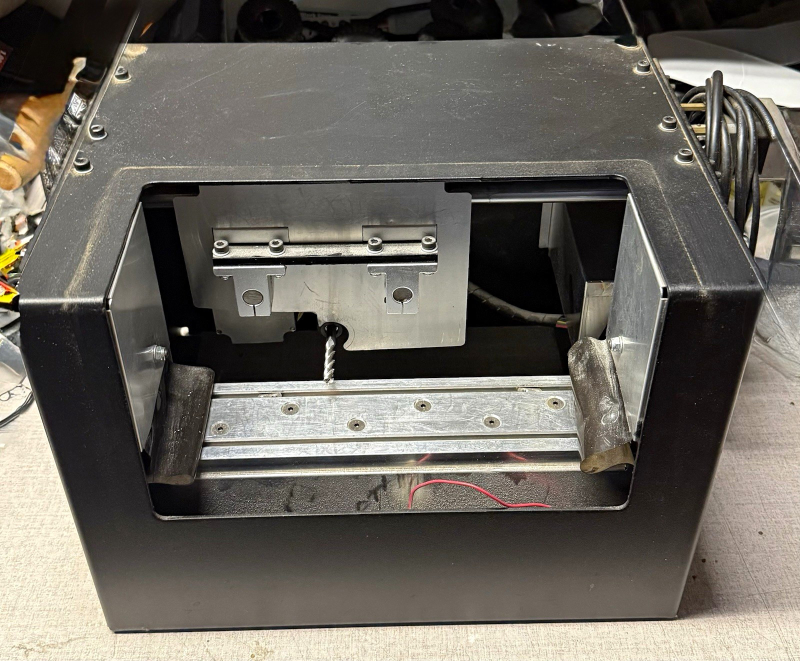 GG2 Desktop CNC Milling Machine, Enclosed Work Area, USB Control, Electric Power