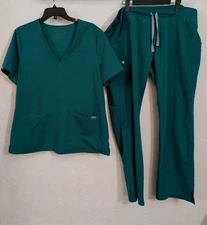Figs Scrub Set Kade Cargo Size XL And Casma Top Size XL In Green